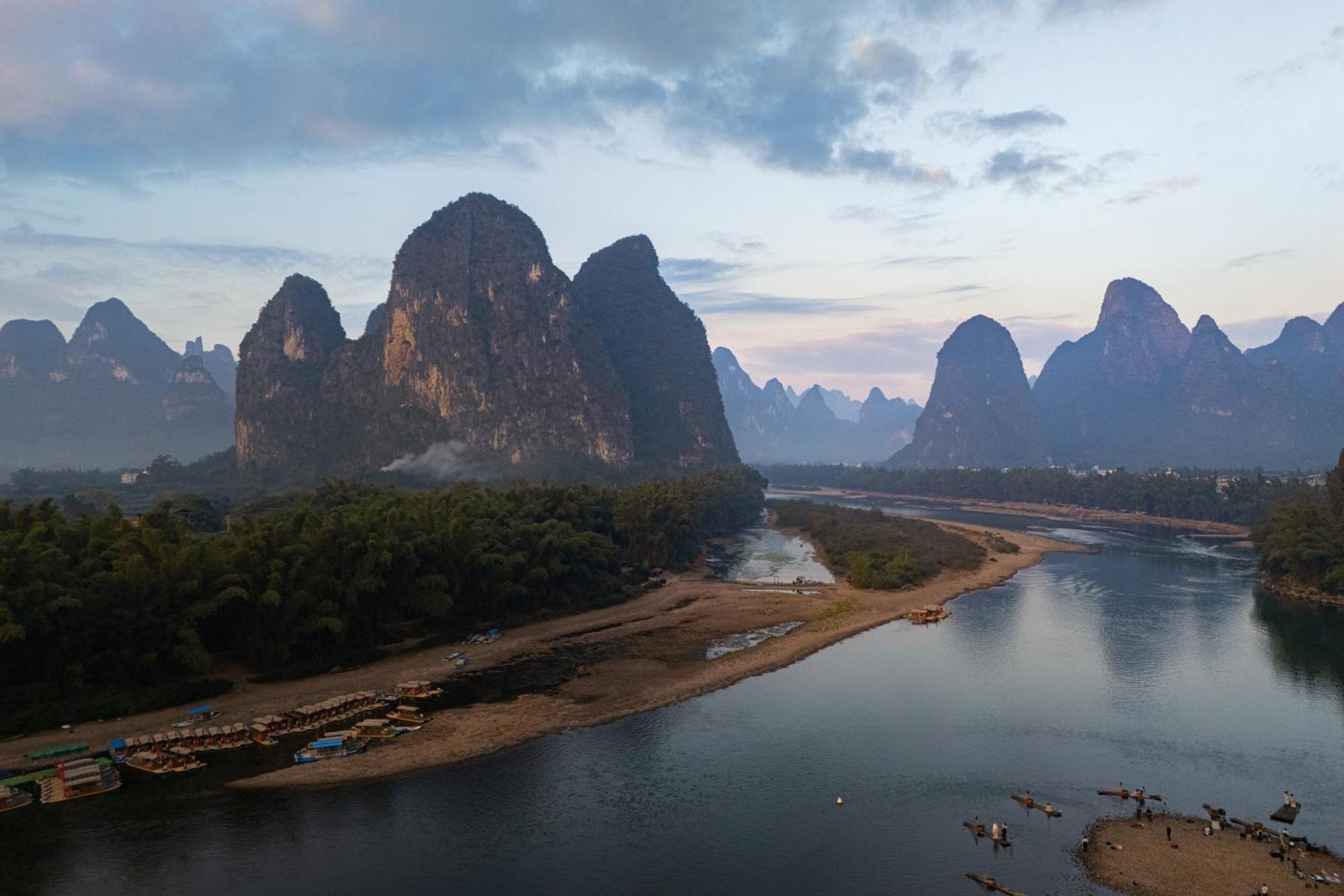 Leisure Courtyard Hotel Yangshuo-Free Shuttle Bus To Yangshuo Station Stay 2 Nights One Way Exterior foto